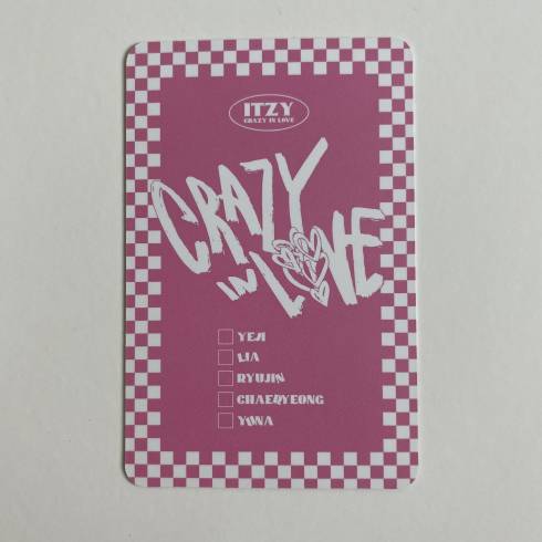 ITZY 1ST ALBUM 'CRAZY IN LOVE' ALBUM PHOTOCARD - YEJI (V4)